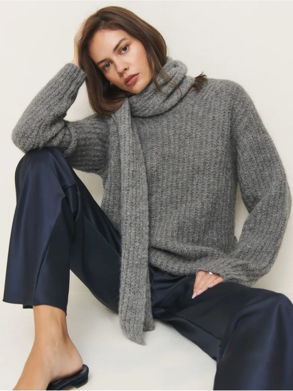 Reformation Spence Scarf Sweater Gray Small